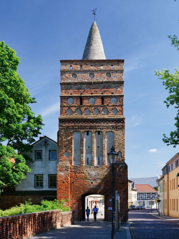 Rathenower Torturm [Foto: Ulf Böttcher]