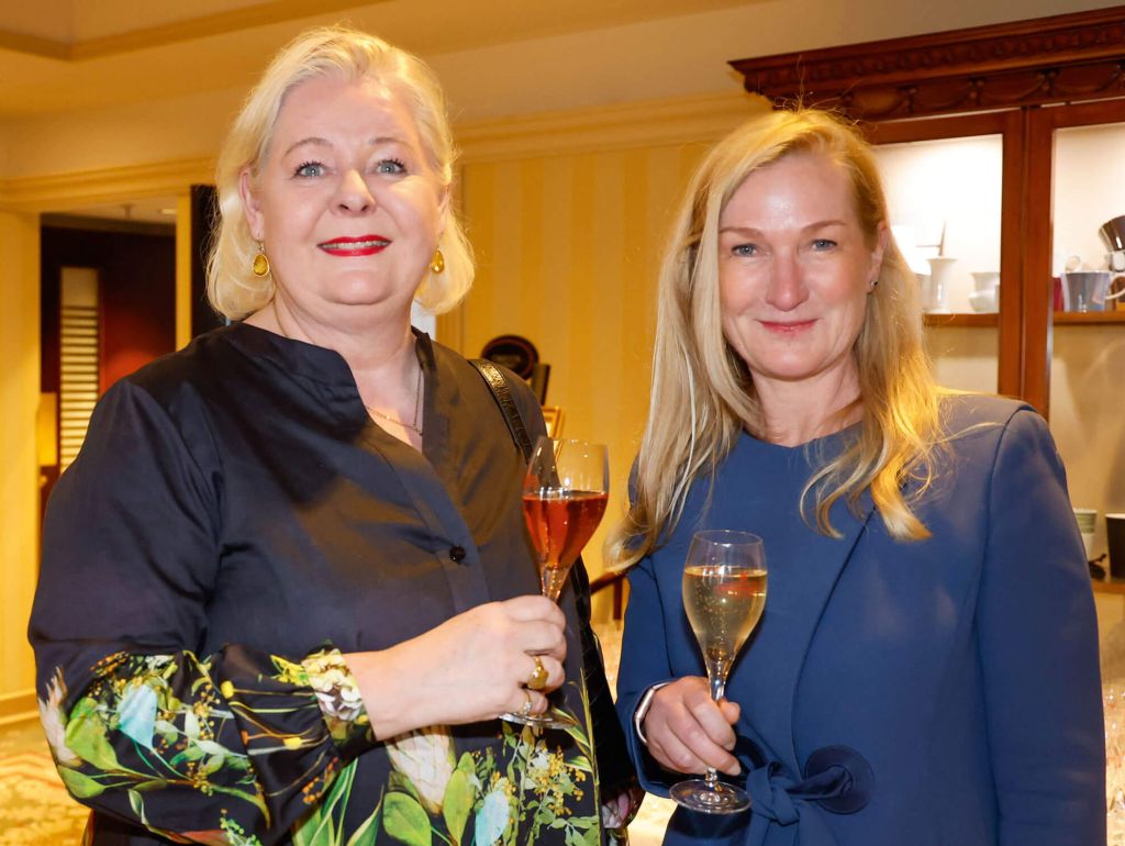 Ulrike Mix, Elke Schwanke