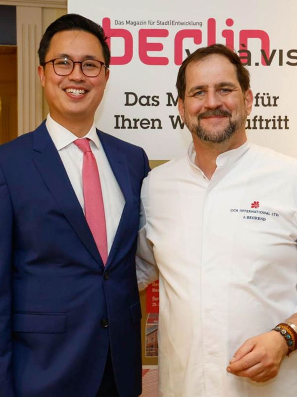 Alexander Klostermann, Joerg Behrend (Corporate Executive  Chef, CCA International Ltd.)