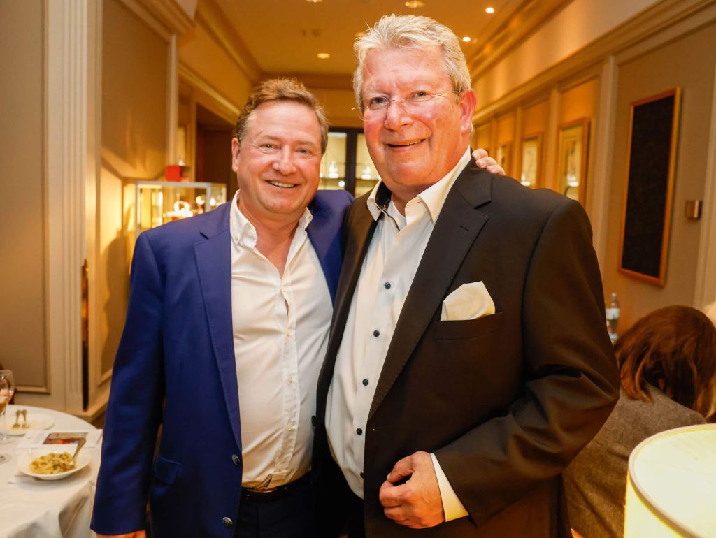 Olaf Wernecke (BMW), Claus R. Mayer (Vizepraesident Berlin Capital Club)