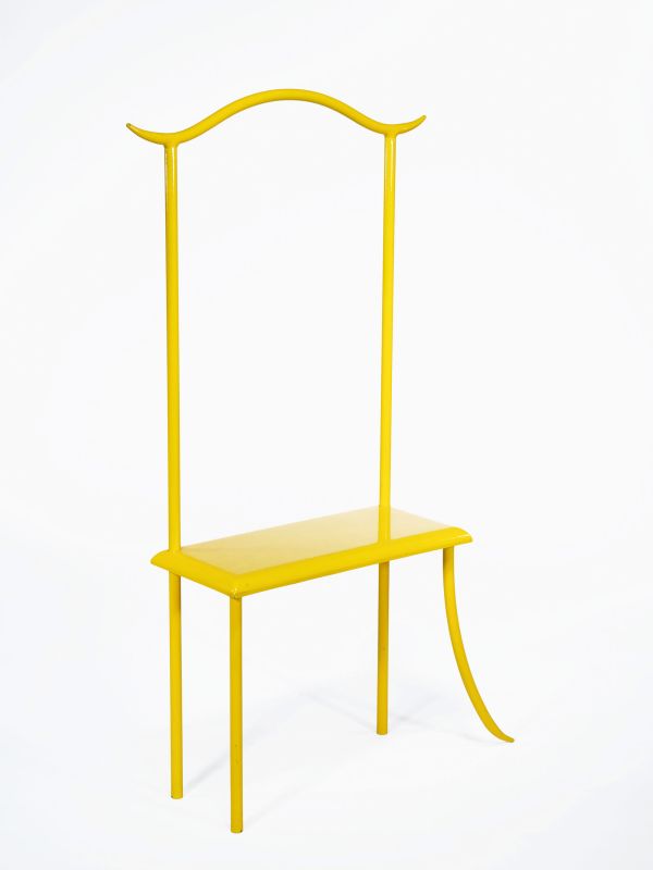 Stiletto Studios SCHR-02 vue 2 (Gelber Stuhl)