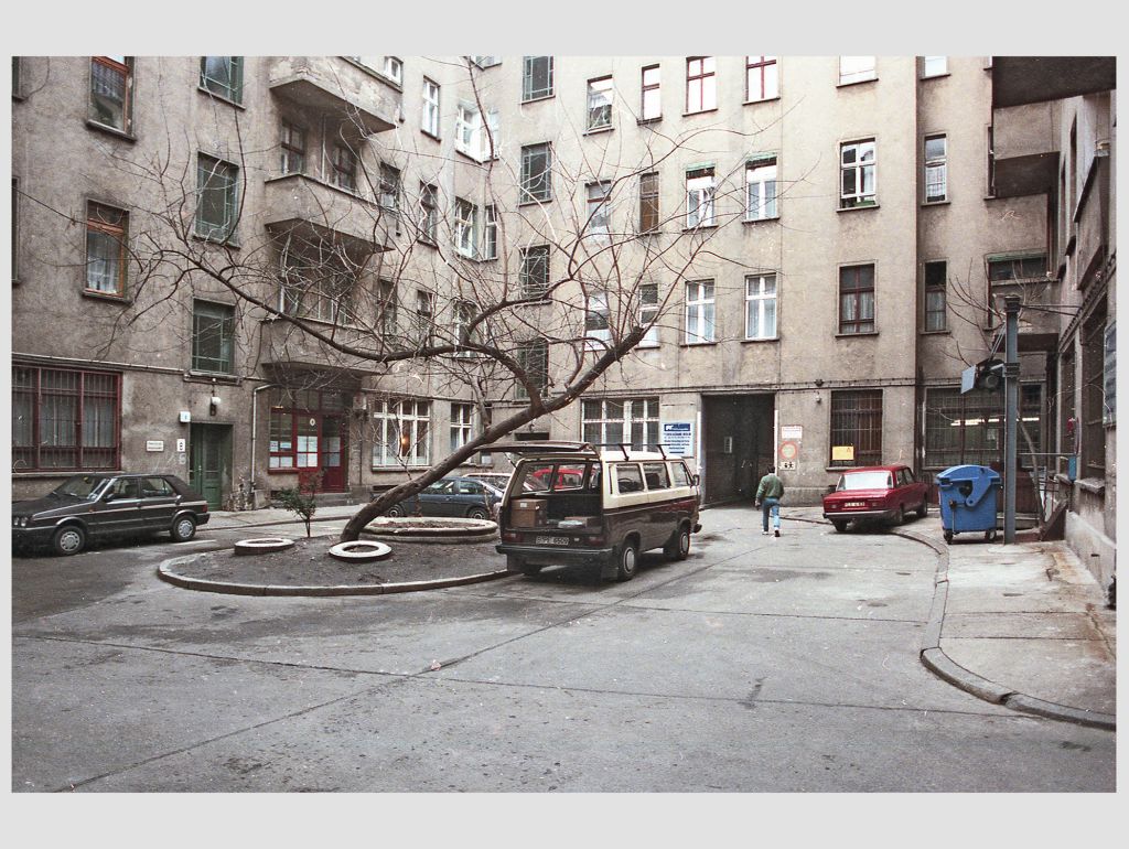 Blick in den Hof 4 im Jahr 1992