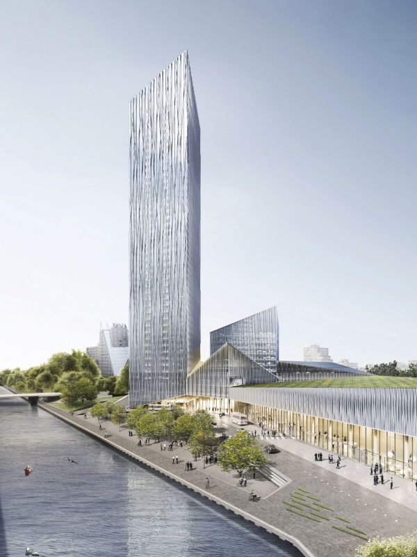 Visualisierung von dem Estrel Tower. Das Gebäude ist von Bäumen und kleineren Gebäuden umgeben. Ein Gehweg mit Menschen und Grünflächen säumt den Rand des Wassers unter einem klaren Himmel.