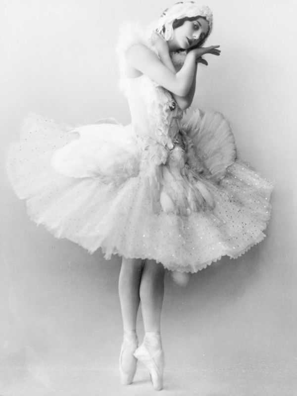 Pavlova die Ballerina, Schwarz Weiß 