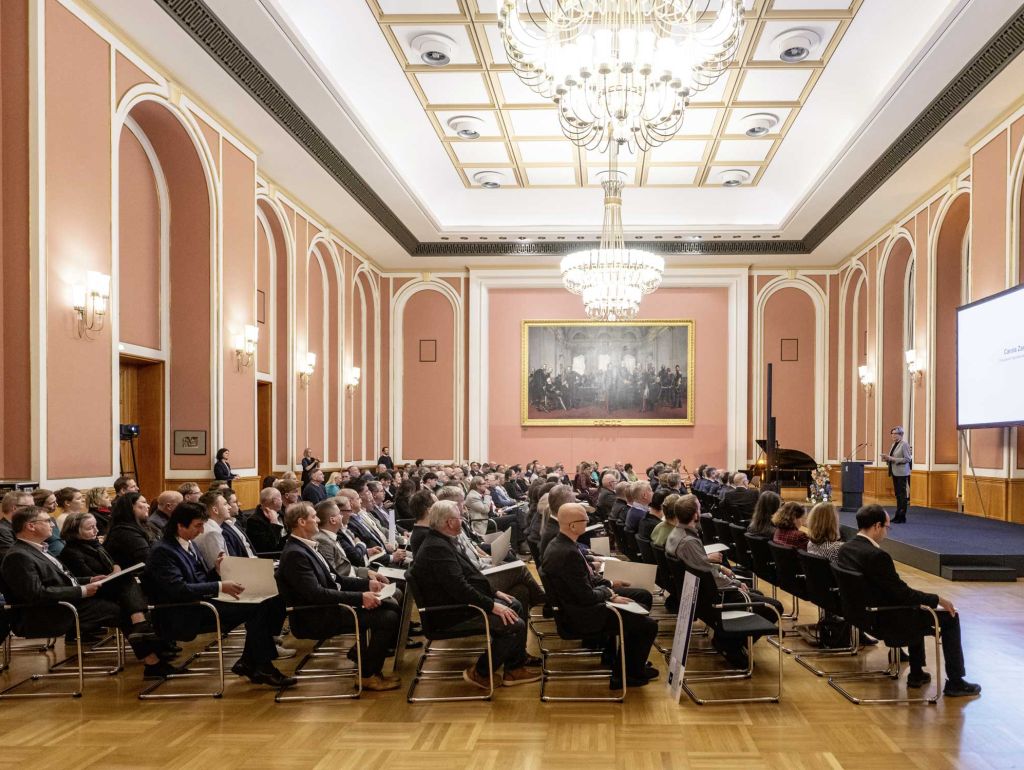 Denkmaleigentümer und Handwerker im Roten Rathaus in Berlin geehrt