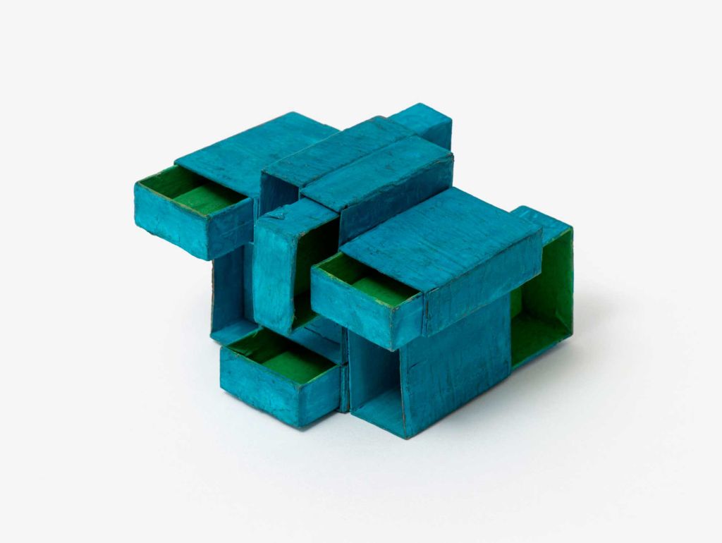Installation dimensions variable