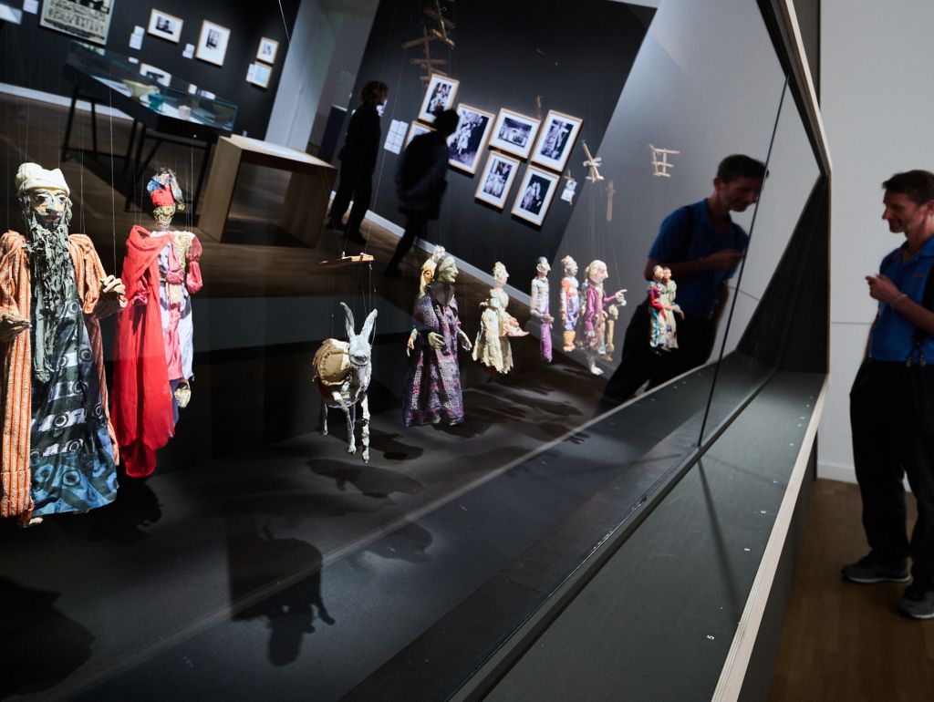 Aus der Ausstellung Widerstände. Jüdische Designerinnen der Moderne 