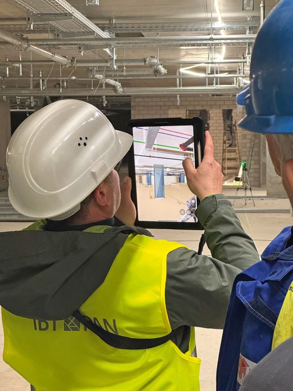 Mit Augmented Reality werden digitale Gebäudedaten direkt auf der Baustelle sichtbar
