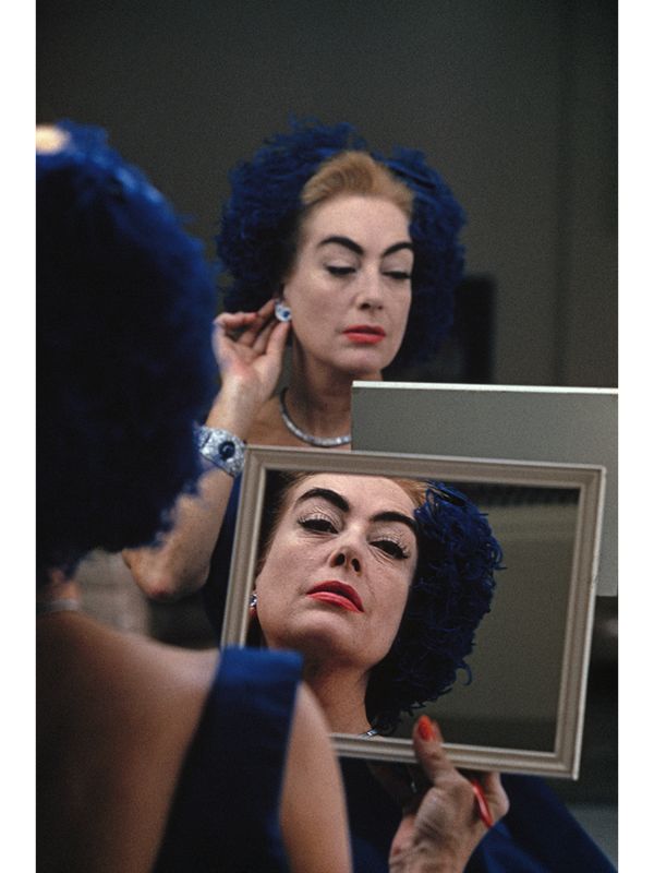 Joan Crawford im Spiegel