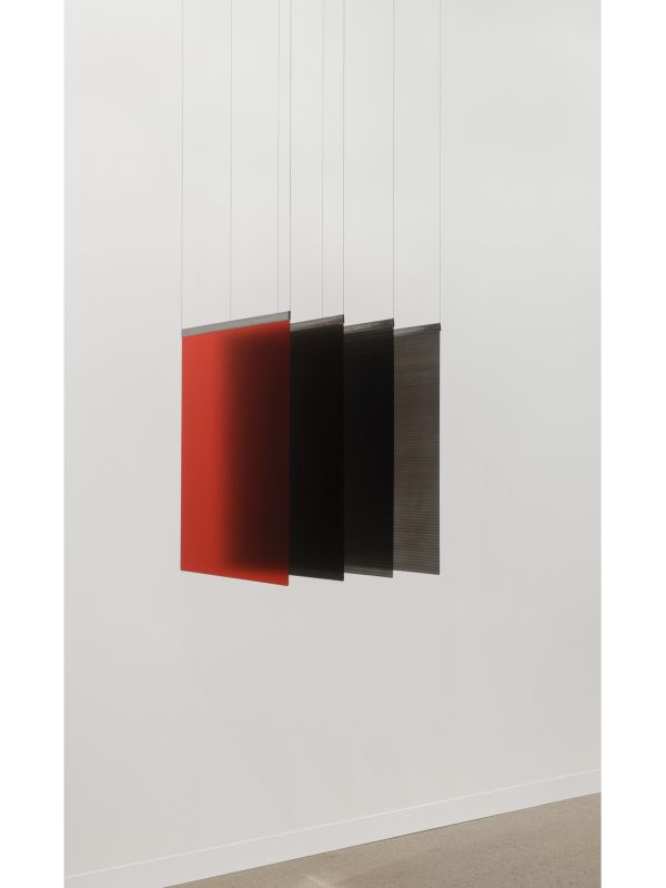 Liz Deschenes, Warp / Weft #1 & #2 (Diptych), Warp / Weft #3 & Untitled (Gorilla Glass 100), 2024-2025 © Courtesy of Liz Deschenes and Emanuela Campoli, Paris / Milan, Photo: Andrea Rossetti