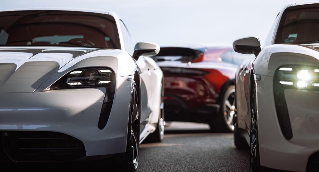 Porsche Taycan 2021