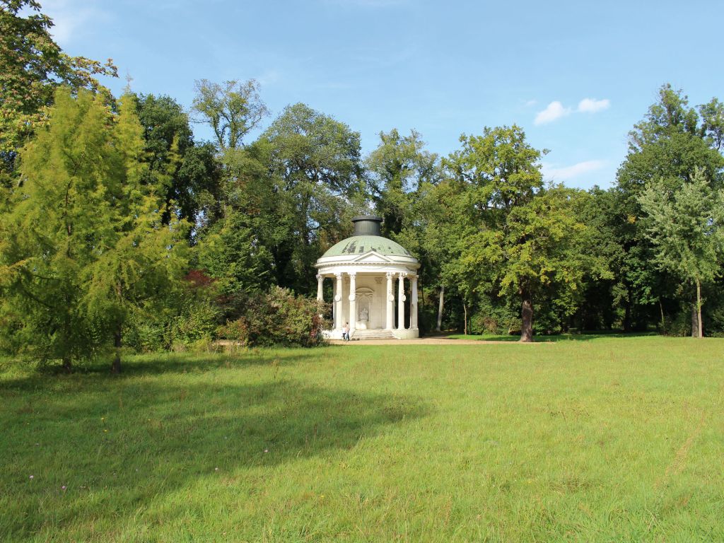 Freundschaftstempel im westlichen Teil des Parks