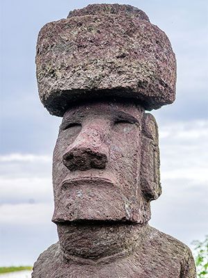 Maoi Statue