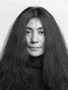 Portrait von Yoko Ono in London