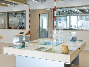 Blick in die Ausstellung des neu eröffneten Museums 